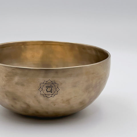 handmade matt finish heart chakra singing bowl