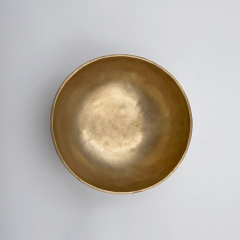 handmade singing bowl matt finish, top view