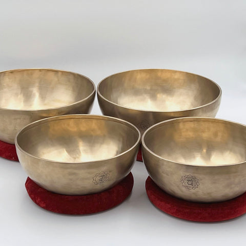 lower chakra tibetan singing bowl with cushion and mallet
